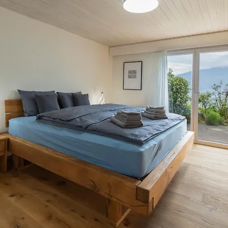 Lejlighed With Pool, Garden & Direct At